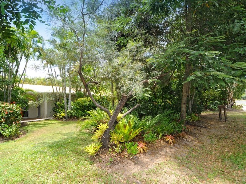 2/1-3 Buckley Street, Yorkeys Knob QLD 4878