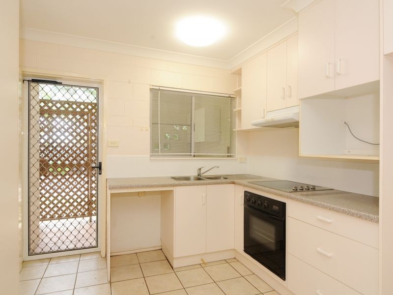 2/1-3 Buckley Street, Yorkeys Knob QLD 4878