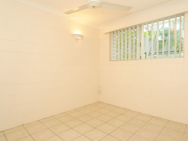 2/1-3 Buckley Street, Yorkeys Knob QLD 4878