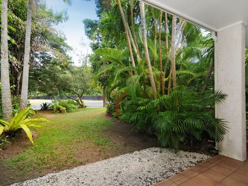 2/1-3 Buckley Street, Yorkeys Knob QLD 4878