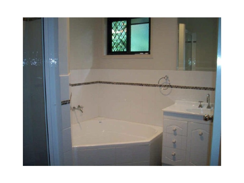 48 Daphne Drive, Redlynch QLD 4870