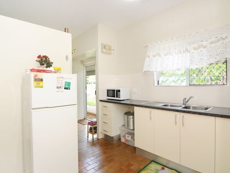 11/11 Pioneer Street, Manoora QLD 4870