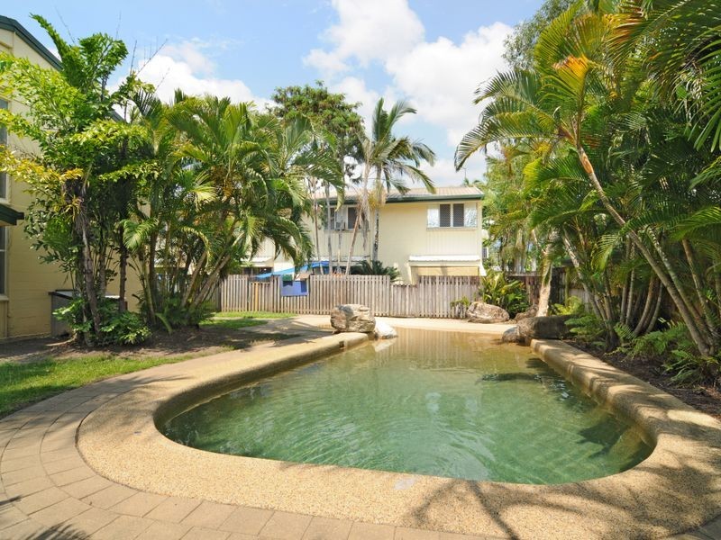 11/11 Pioneer Street, Manoora QLD 4870