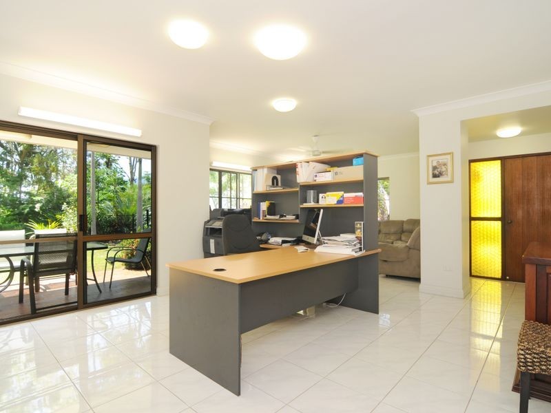 39 Barclay Road, Brinsmead QLD 4870
