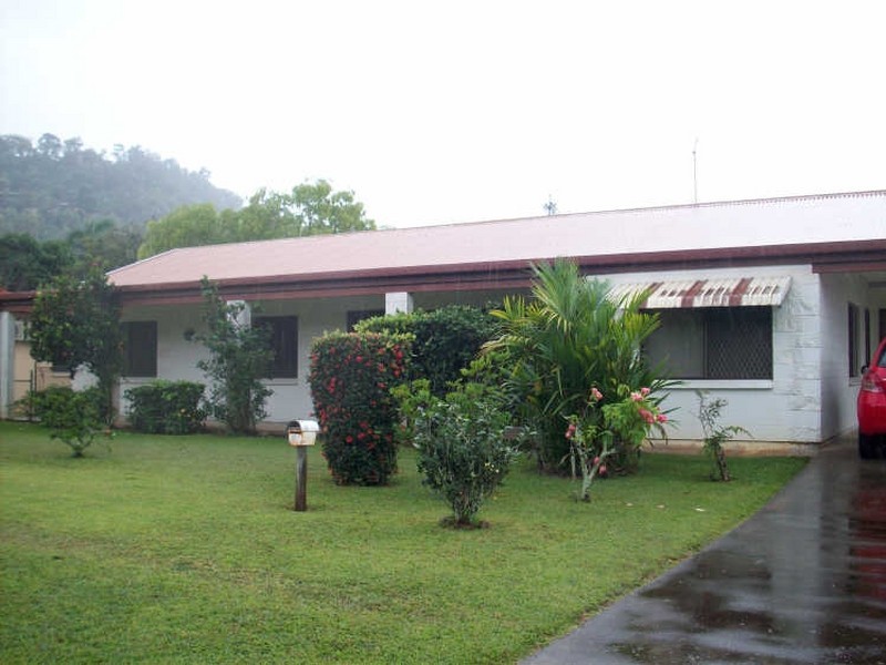 14 Stanton Rd, Smithfield QLD 4878