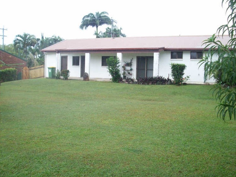 14 Stanton Rd, Smithfield QLD 4878