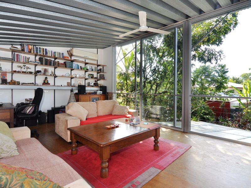 11 Granadilla Street, Holloways Beach QLD 4878