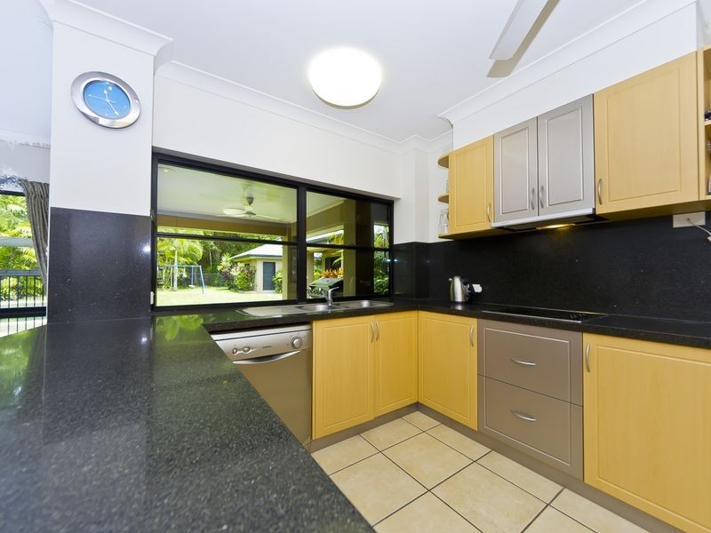 6 Red Peak Boulevard, Caravonica QLD 4878