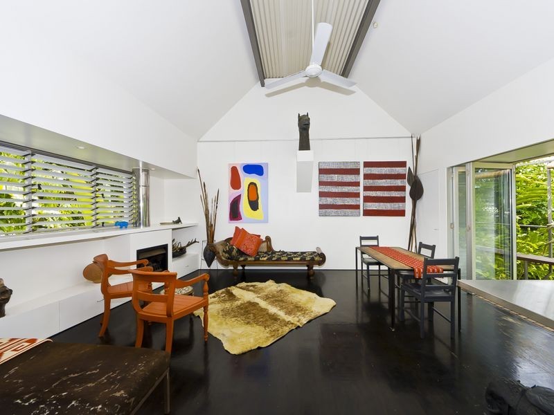 12 Granadilla Street, Holloways Beach QLD 4878