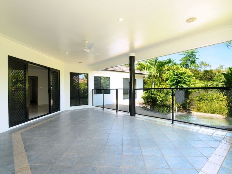 6 Barossa Close, Brinsmead QLD 4870