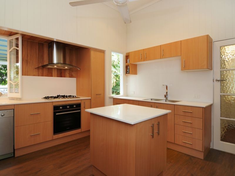 13A Law Street, Cairns North QLD 4870
