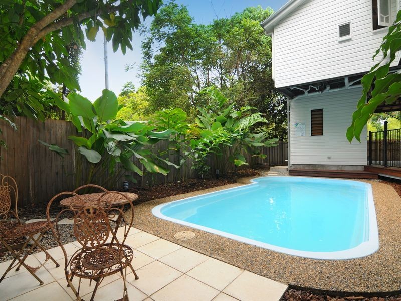 13A Law Street, Cairns North QLD 4870