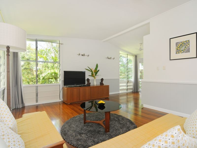 11 Hutchinson Street, Edge Hill QLD 4870