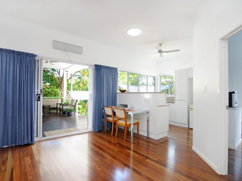 11 Hutchinson Street, Edge Hill QLD 4870