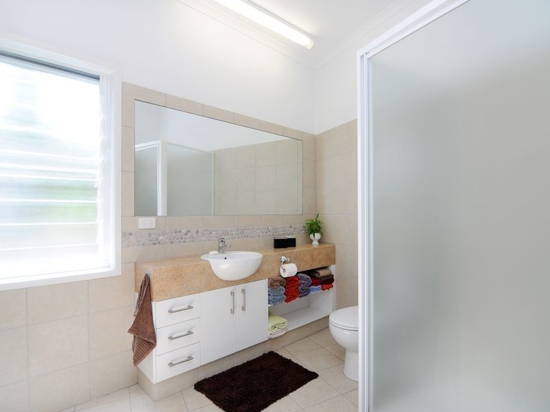 11 Hutchinson Street, Edge Hill QLD 4870