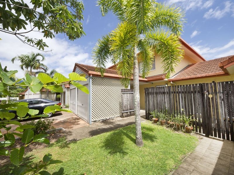 20/2 Marella Close, Manoora QLD 4870