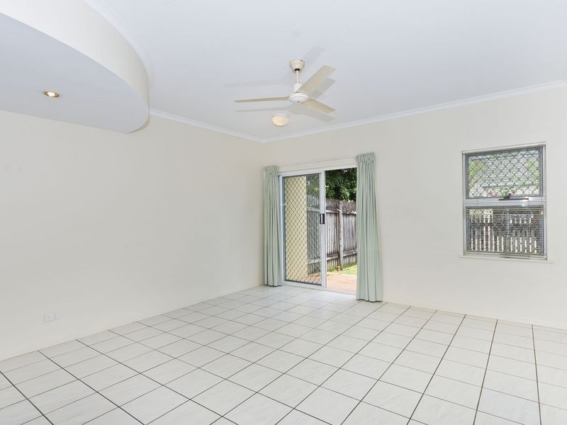20/2 Marella Close, Manoora QLD 4870