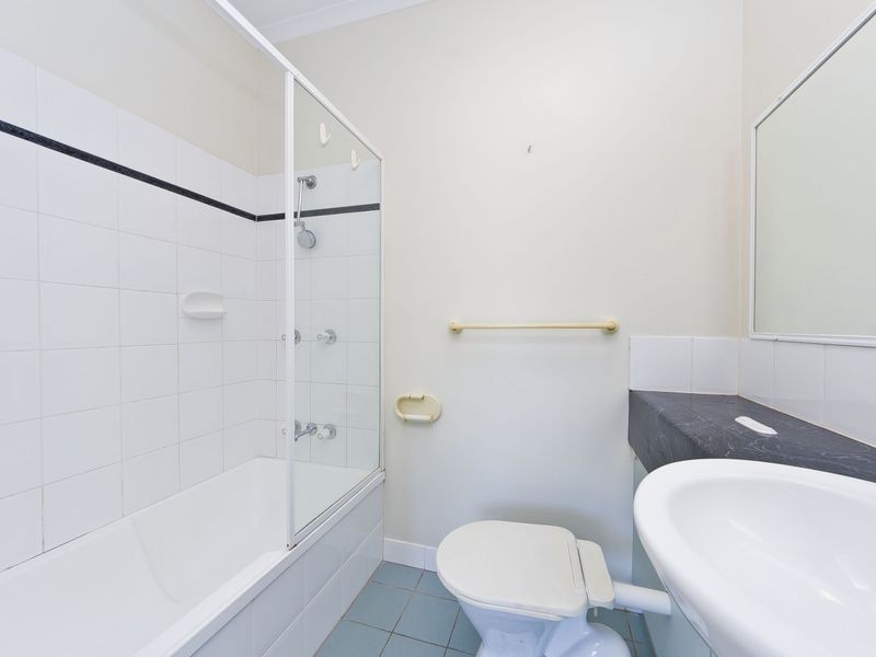 20/2 Marella Close, Manoora QLD 4870
