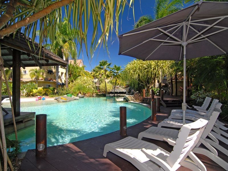103/2 Greenslopes Street, Cairns North QLD 4870