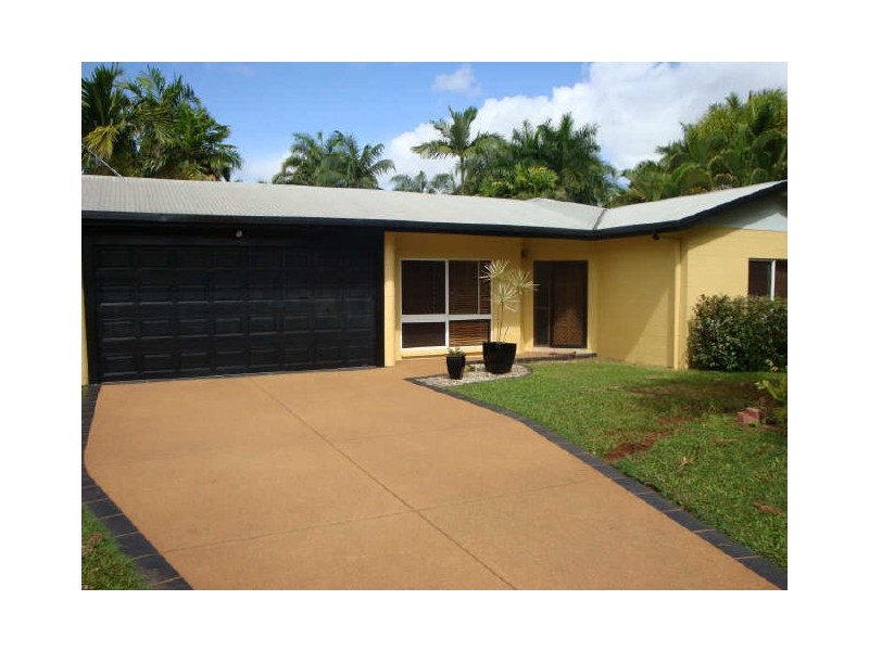 6 Rosewood Close, Redlynch QLD 4870