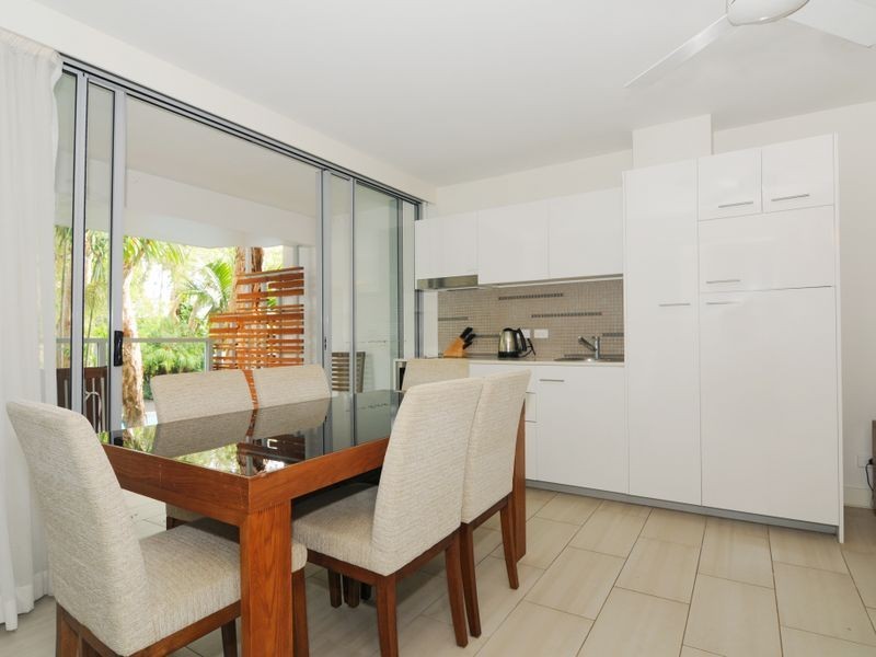 2211/41-47 Williams Esplanade, Palm Cove QLD 4879