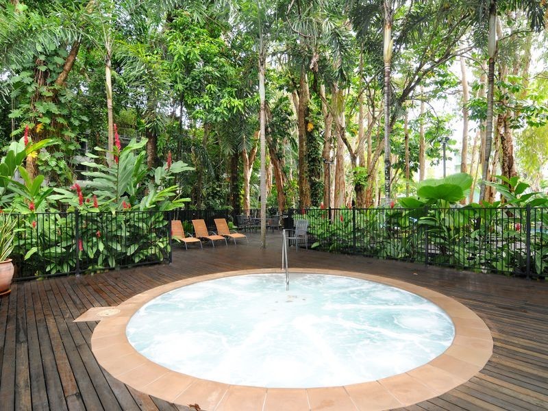 2211/41-47 Williams Esplanade, Palm Cove QLD 4879