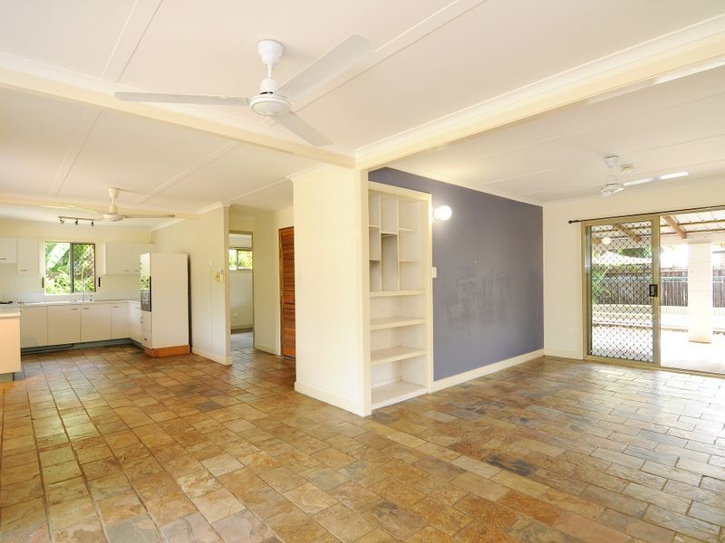 12 Ash Street, Holloways Beach QLD 4878