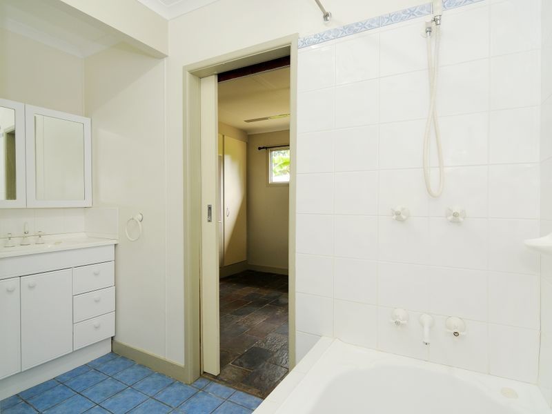 12 Ash Street, Holloways Beach QLD 4878