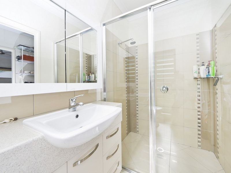 11 Willoughby Close, Redlynch QLD 4870