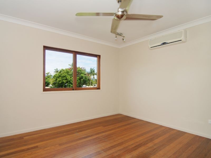 19 Purbeck Place, Edge Hill QLD 4870