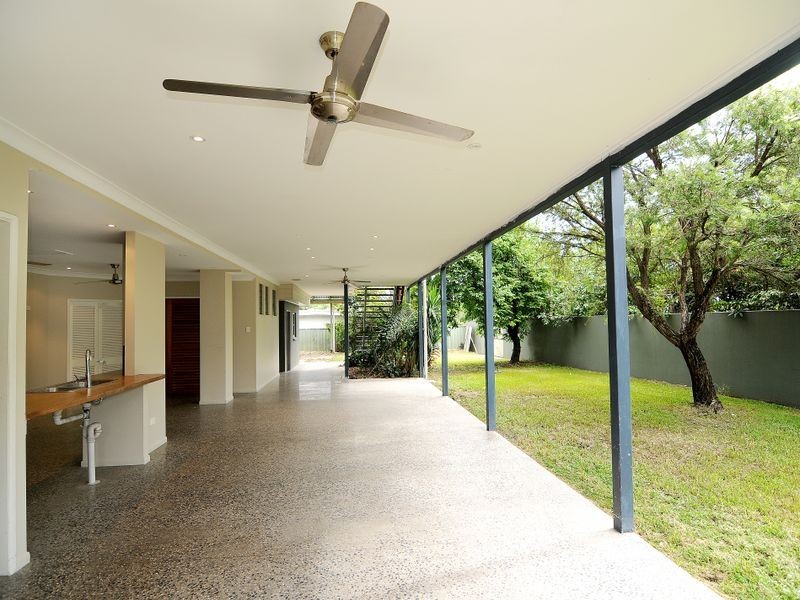 19 Purbeck Place, Edge Hill QLD 4870