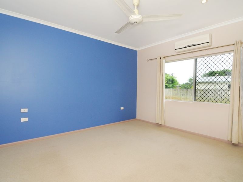 12 Emerald Street, Bayview Heights QLD 4868