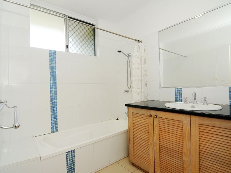 12 Emerald Street, Bayview Heights QLD 4868