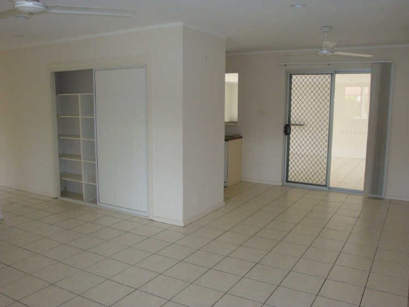 27 Mazlin Street, Edge Hill QLD 4870