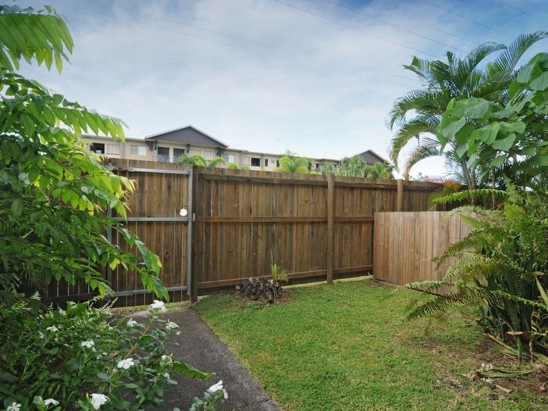 2/11 Maytown Close, Manoora QLD 4870