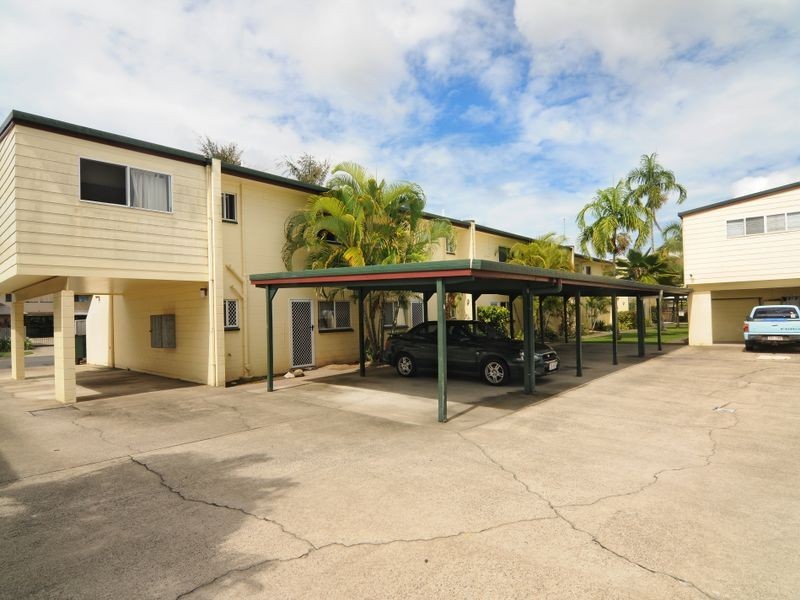 2/11 Maytown Close, Manoora QLD 4870