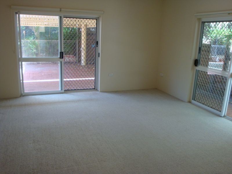 38 Latrielle Terrace, Brinsmead QLD 4870