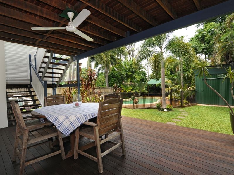 227 Woodward Street, Whitfield QLD 4870
