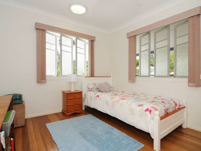 227 Woodward Street, Whitfield QLD 4870