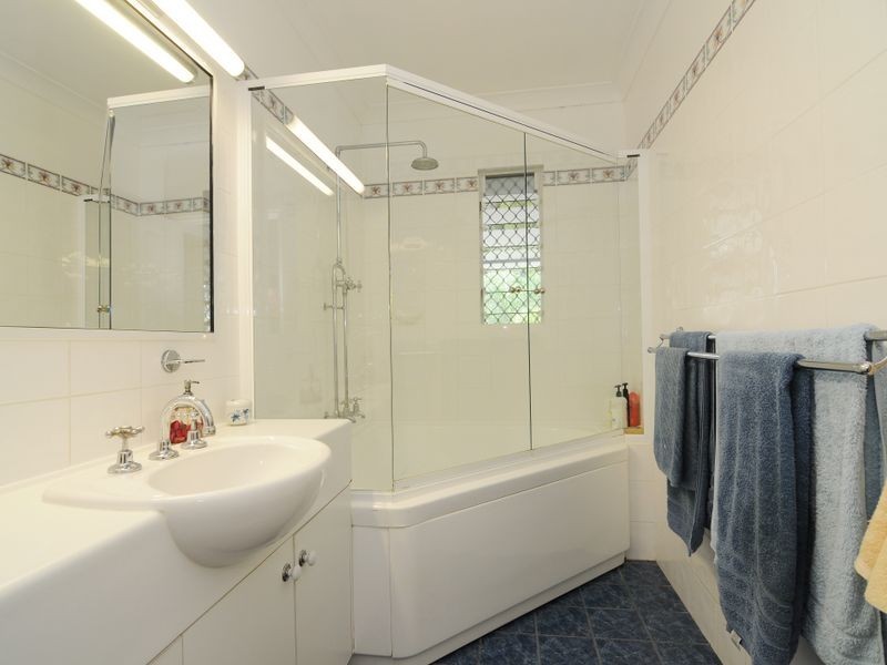 227 Woodward Street, Whitfield QLD 4870