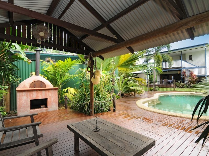227 Woodward Street, Whitfield QLD 4870