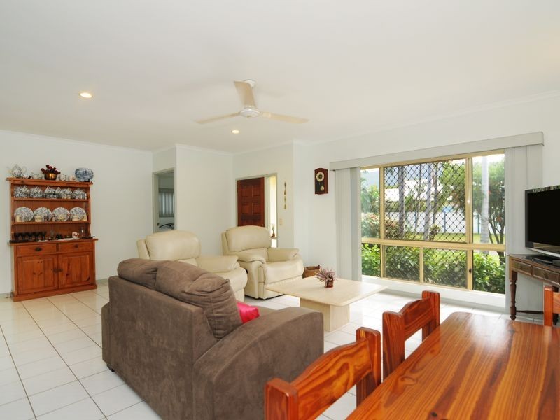22 Whale Close, Kewarra Beach QLD 4879