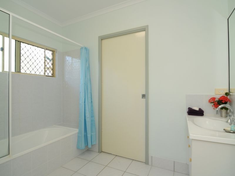 22 Whale Close, Kewarra Beach QLD 4879