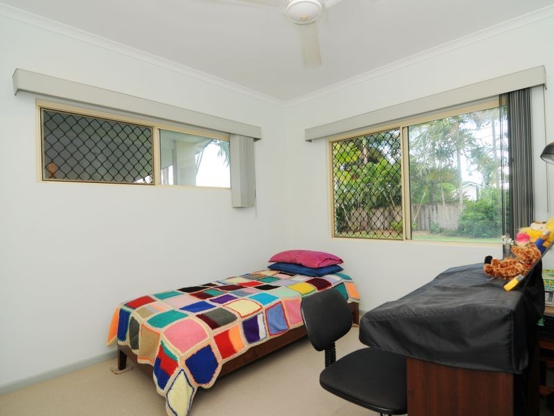 22 Whale Close, Kewarra Beach QLD 4879