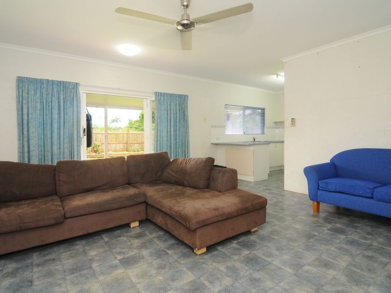 22 Silky Oak Court, Mooroobool QLD 4870