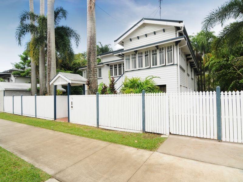 13 Lily Street, Cairns North QLD 4870