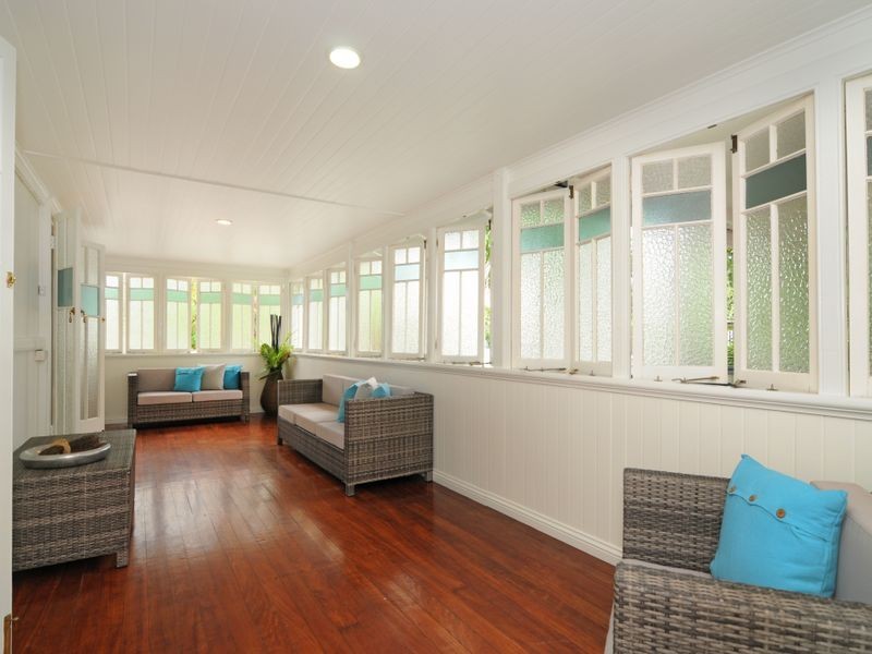 13 Lily Street, Cairns North QLD 4870