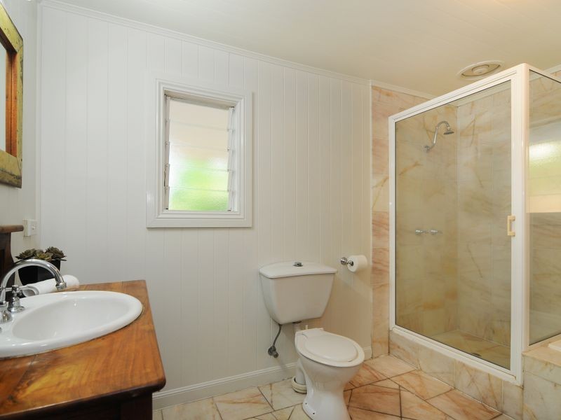 13 Lily Street, Cairns North QLD 4870
