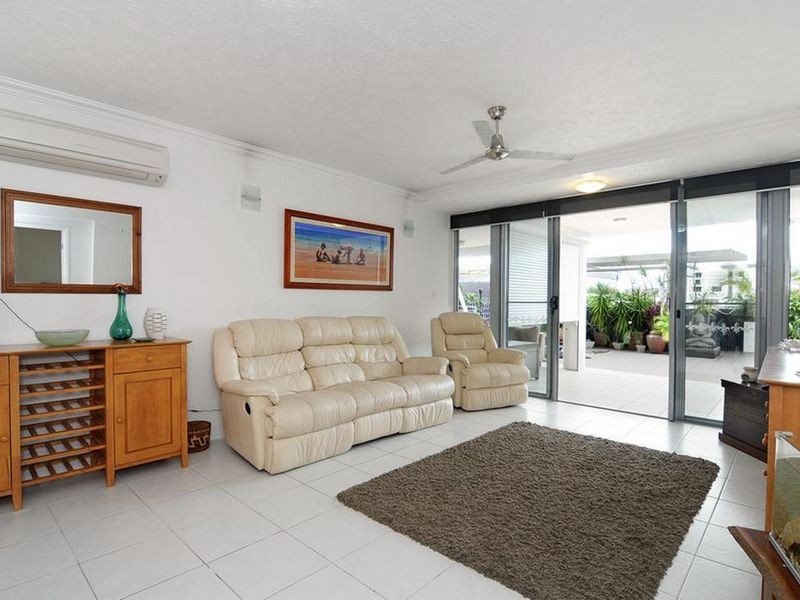 203/23-27 Mcleod Street, Aeroglen QLD 4870
