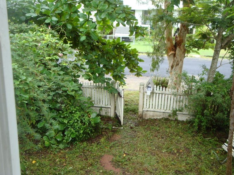 108 Cairns Street, Cairns North QLD 4870